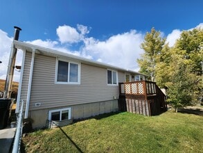 1601 Canyon Rd in Kemmerer, WY - Building Photo - Building Photo