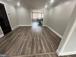 7329 Merganser Pl in Philadelphia, PA - Foto de edificio - Building Photo