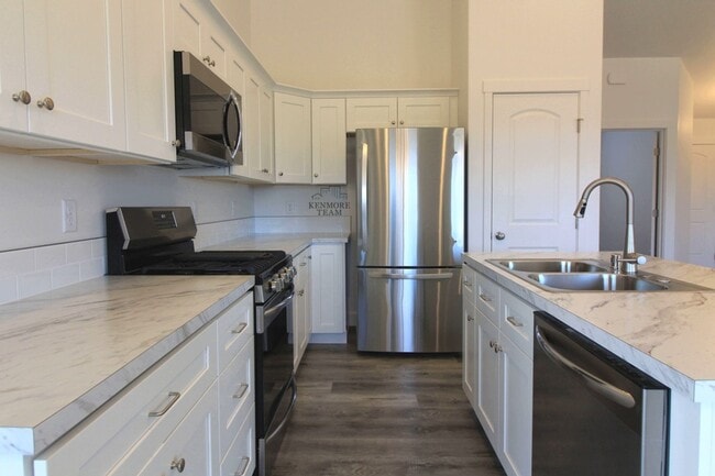 3711 Lakelse Ln in Pasco, WA - Building Photo - Building Photo