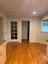 9920 SE 40th St in Mercer Island, WA - Building Photo - Building Photo