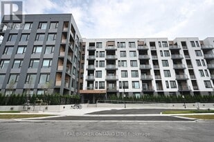 1440 Clarriage Ct in Milton, ON - Building Photo