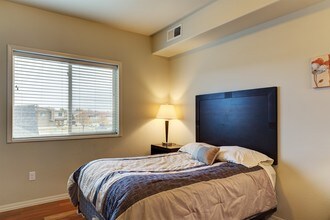 Sterling Crane Apartments in Williston, ND - Foto de edificio - Building Photo