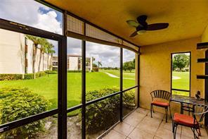 3615 Boca Ciega Dr-Unit -108 in Naples, FL - Foto de edificio - Building Photo