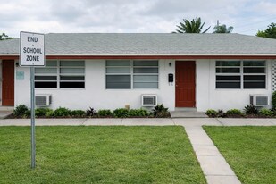 732 S J St in Lake Worth Beach, FL - Building Photo