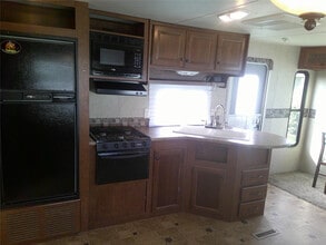 19115 NE Miami Ct in Miami, FL - Building Photo - Building Photo