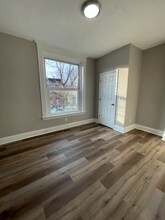 928 Fairbanks Ave in Cincinnati, OH - Building Photo - Building Photo