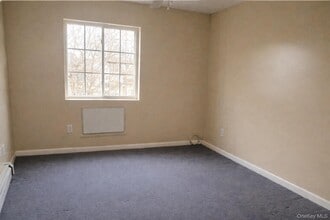 512 Milford St in Brooklyn, NY - Building Photo - Building Photo