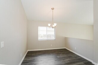 209 Chardonnay Pl in Valrico, FL - Building Photo - Building Photo