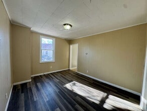 1280 Phelps St in Ottawa, IL - Foto de edificio - Building Photo