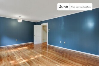 Private bedroom in 7 bed/4 bath Home in Washington, DC - Building Photo - Building Photo