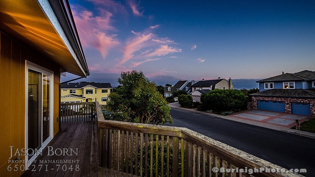 400 Beach Ave in Half Moon Bay, CA - Building Photo - Building Photo