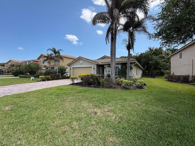 5574 43rd Ct in Vero Beach, FL - Building Photo - Building Photo