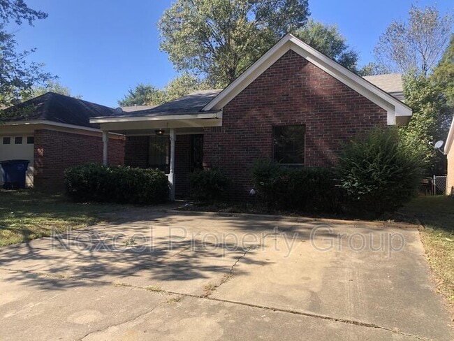 6813 Maury Dr in Olive Branch, MS - Building Photo - Building Photo