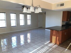 230 Stern Dr in El Paso, TX - Building Photo - Building Photo