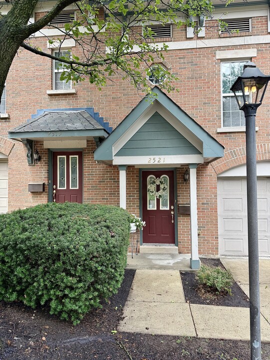 2521 Ravine St in Cincinnati, OH - Foto de edificio