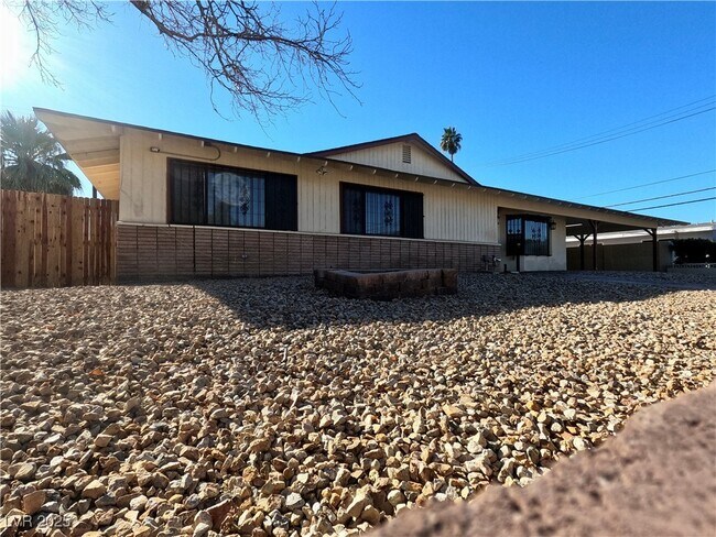 604 Bonita Ave in Las Vegas, NV - Building Photo - Building Photo