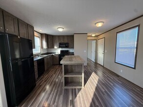 12403 St Michel Ave in Romeo, MI - Foto de edificio - Building Photo