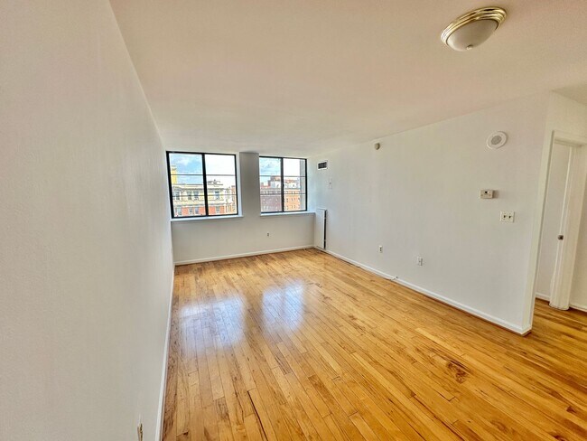 1312 Massachusetts Ave NW in Washington, DC - Building Photo - Building Photo