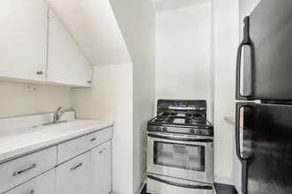 Cross Park Apartments in Denver, CO - Foto de edificio - Building Photo