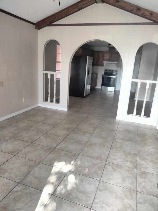 1022 N 4th Ave in Edinburg, TX - Building Photo - Building Photo
