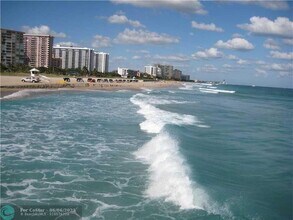 303 N Riverside Dr in Pompano Beach, FL - Building Photo - Building Photo