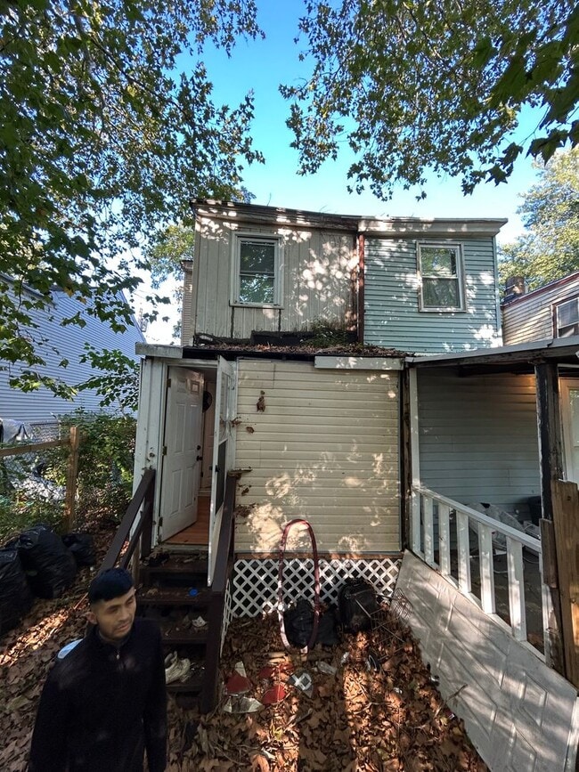 89 Poplar St in Trenton, NJ - Building Photo - Building Photo