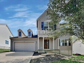 180 Shaleridge Dr in Pataskala, OH - Building Photo