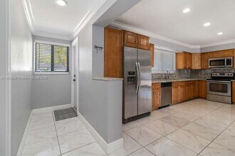 913 SW 49th Ave in Plantation, FL - Building Photo - Building Photo