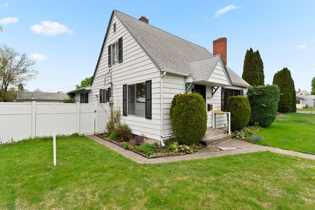 2521 W Sanson Ave in Spokane, WA - Building Photo - Building Photo