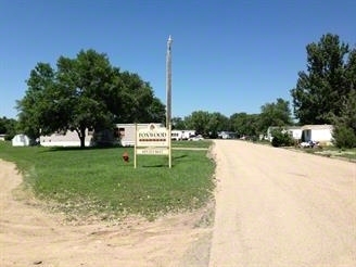 42 Country Side Est in Redfield, SD - Building Photo