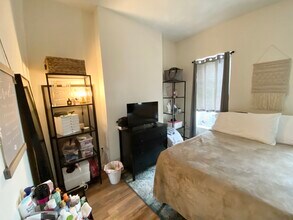 72 Hammond St, Unit 3 in Boston, MA - Building Photo - Building Photo