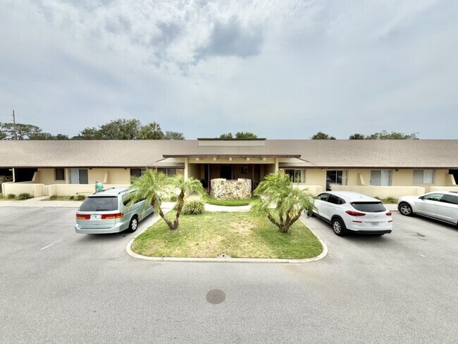 1509 12th Ct SE in Largo, FL - Building Photo - Building Photo