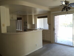 2305 Eastridge Loop in Chula Vista, CA - Building Photo - Building Photo
