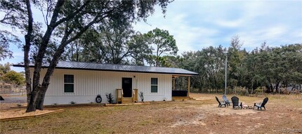 5652 W Nobis Cir in Homosassa, FL - Building Photo - Building Photo