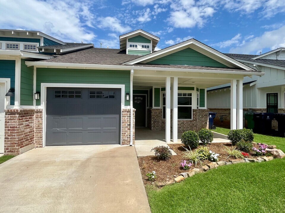 6508 Bent Wood Villas Dr in Oklahoma City, OK - Building Photo