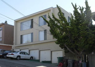 498 Capital St in Oakland, CA - Building Photo - Building Photo