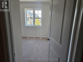 240 Septimus Heights in Milton, ON - Building Photo - Building Photo