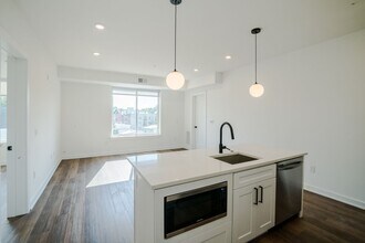 The Marc in Philadelphia, PA - Foto de edificio - Interior Photo