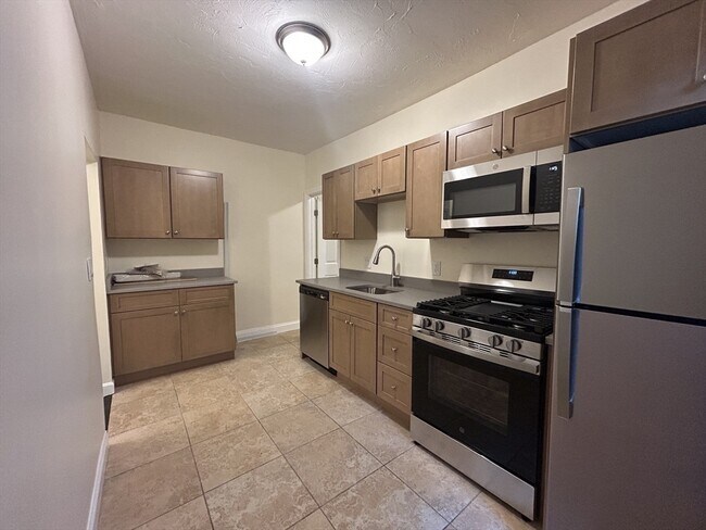 property at 435 Walnut Ave