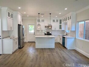 10303 Pinyon Ave in Los Angeles, CA - Building Photo - Building Photo