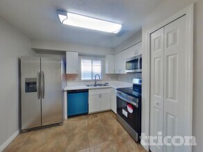 4522 Reynolds Creek Ave in Plant City, FL - Building Photo - Building Photo