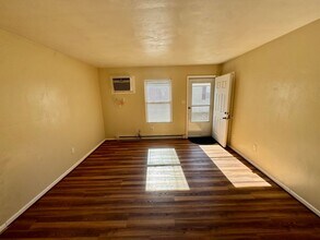 110 S Corwood Ave in Virginia Beach, VA - Building Photo - Building Photo