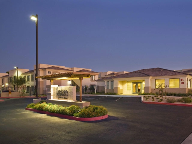 Indigo Pointe in Phoenix, AZ - Foto de edificio