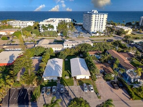 756 SE 19th Ave in Deerfield Beach, FL - Building Photo - Building Photo
