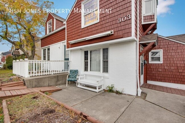 303 Niagara Fls Blvd in Buffalo, NY - Building Photo - Building Photo