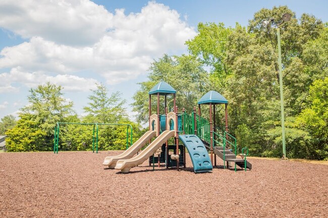 Corder Crossing Apartments in Warner Robins, GA - Building Photo - Building Photo