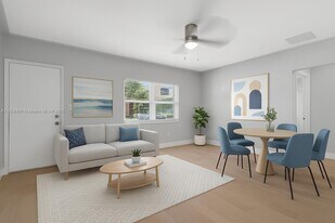 351 NE 82nd St in Miami, FL - Building Photo