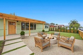 1061 Buena Vista Way, Unit 1 Bedroom 0302 in Carlsbad, CA - Building Photo - Building Photo