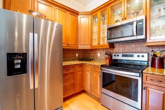 4070 Alamanda Key Dr in Melbourne, FL - Foto de edificio - Building Photo