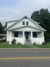 800 Broadway St in Elmira, NY - Building Photo - Building Photo